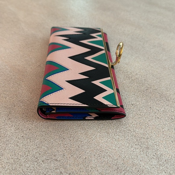 Ferragamo multicolor wallet brand new! - Picture 2 of 9